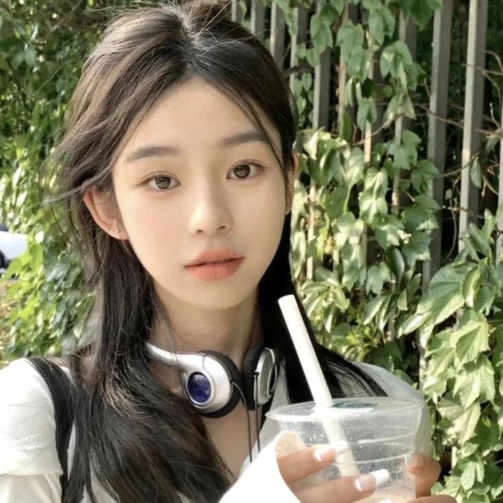 人生何必再相逢